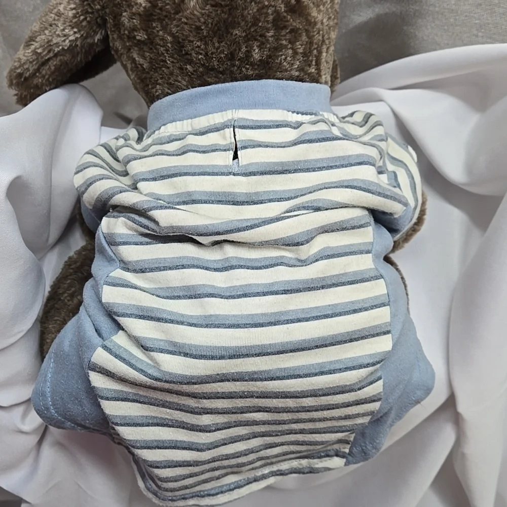 Pet, Doggy, V-neck Tee, Cadet Blue, White, Striped, Sz Med, Reddy Good Condition